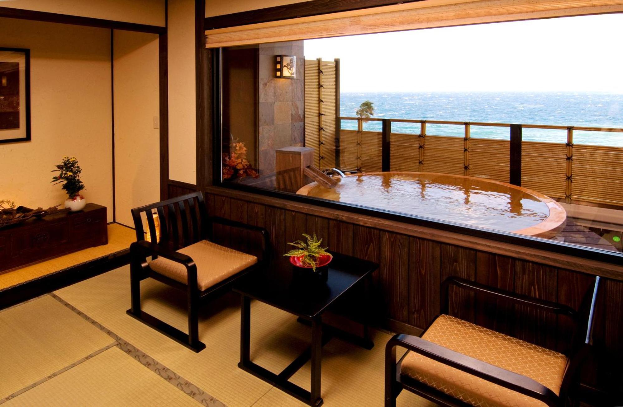 Shin Kaikatei Izumi Hotel Изу Стая снимка