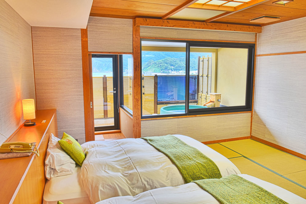 Shin Kaikatei Izumi Hotel Изу Екстериор снимка
