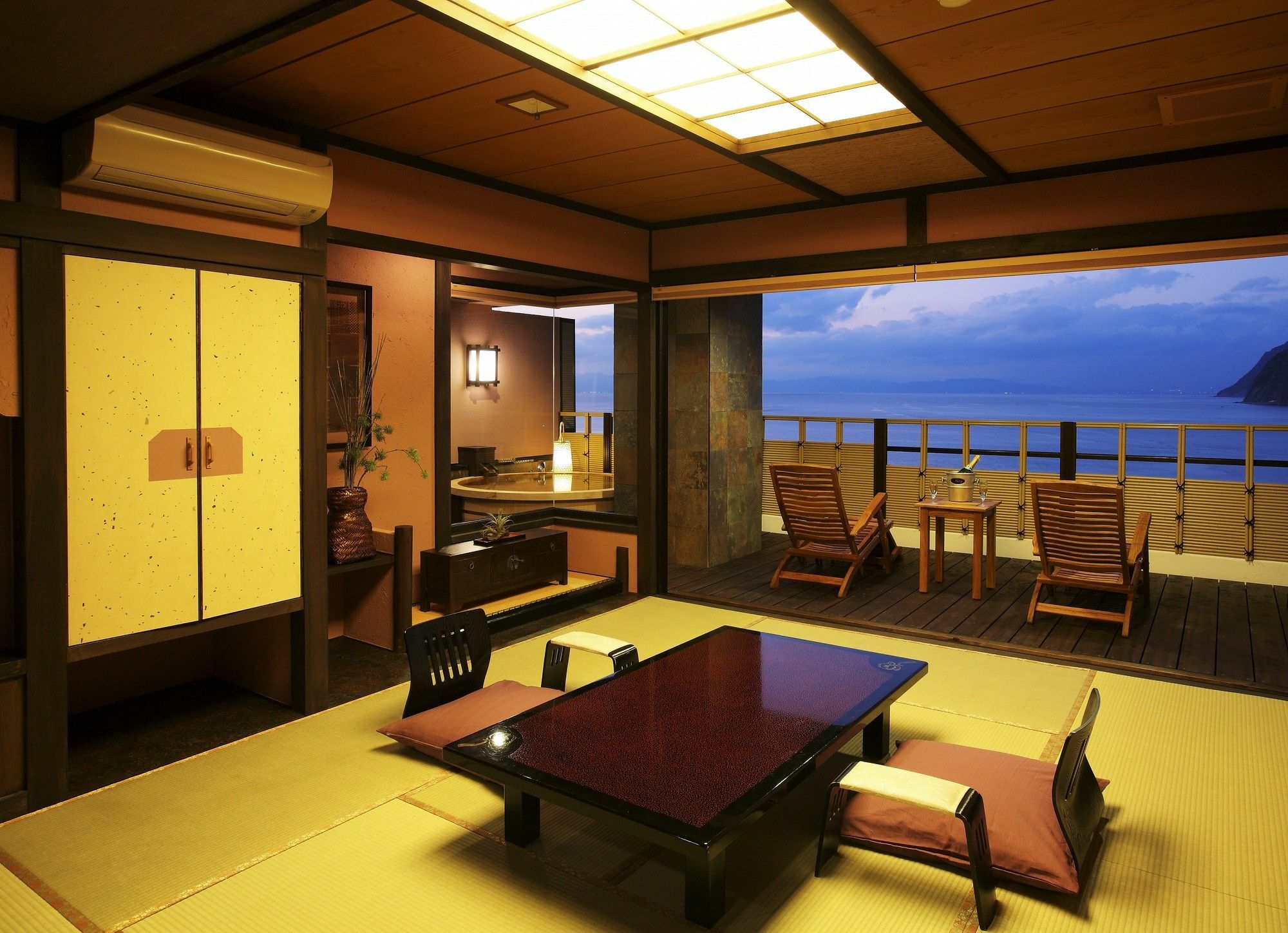 Shin Kaikatei Izumi Hotel Изу Екстериор снимка